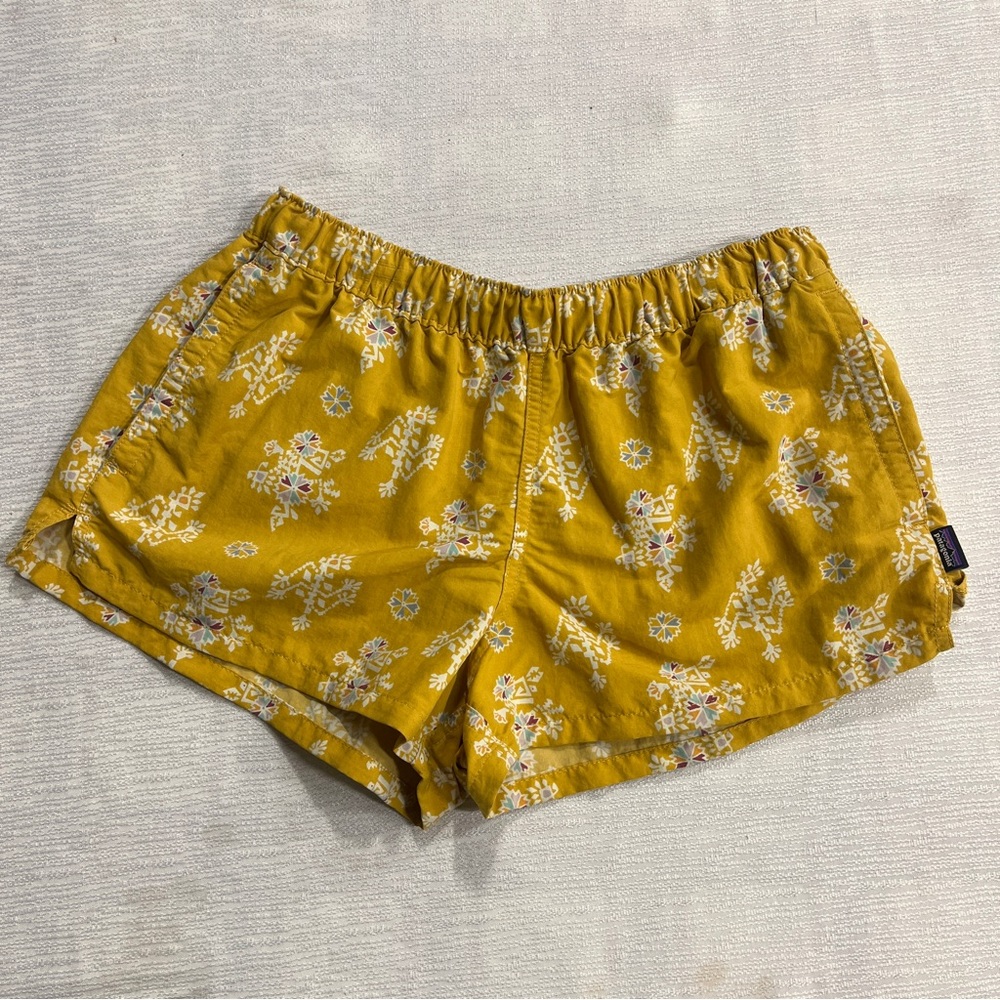 Floral Yellow Women's Patagonia shorts